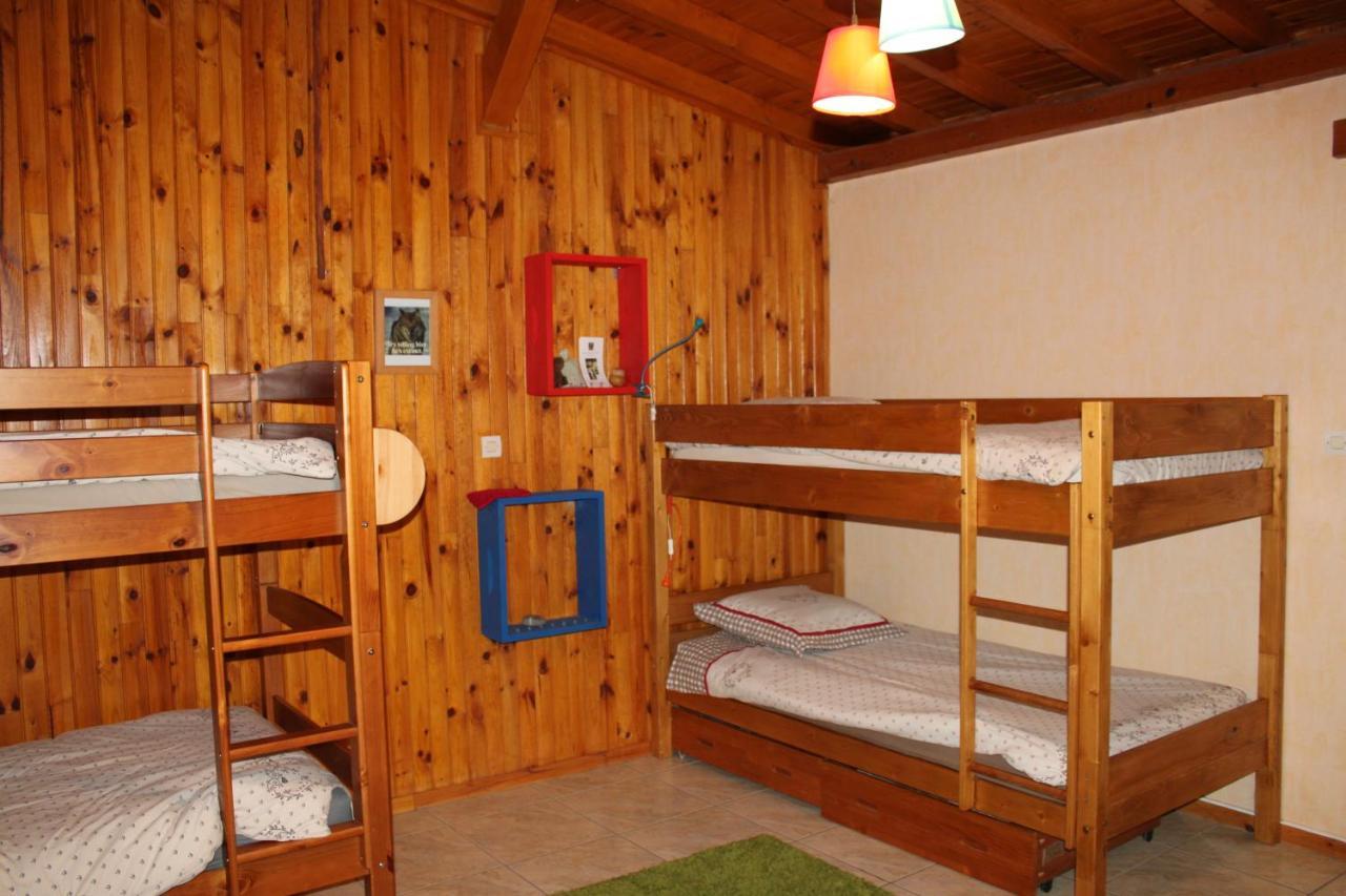 Bed and Breakfast Chez Louve Bleue Hotonnes Екстер'єр фото